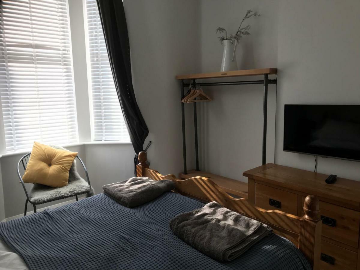 スワネージWight View, Flat 2 Rosslyn Houseアパートメント エクステリア 写真